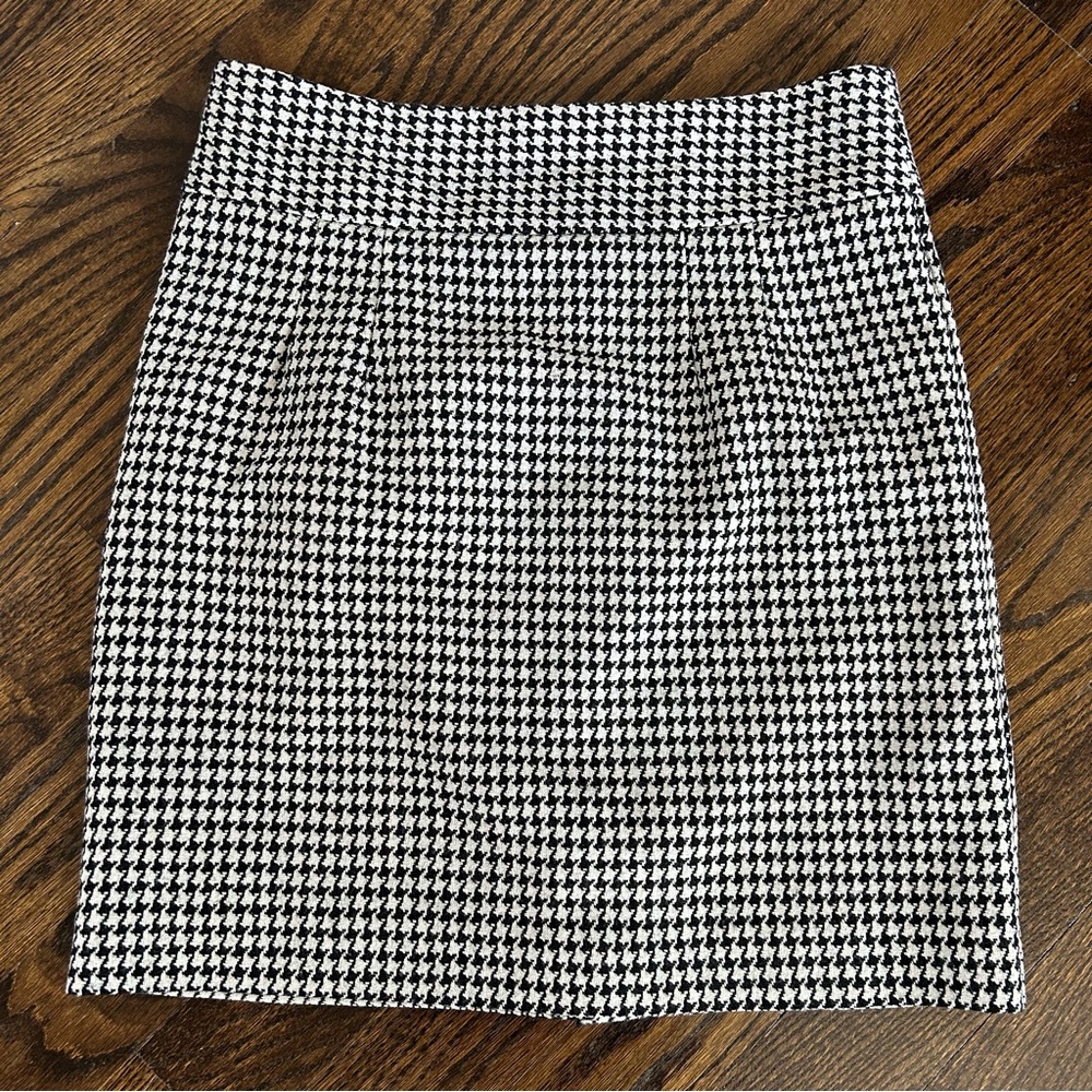 Banana Republic Wool Blend Houndstooth Pencil Skirt Preppy, Academia, Sz. 10